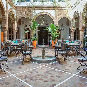 https://riad-al-madina.essaouirahotels.net