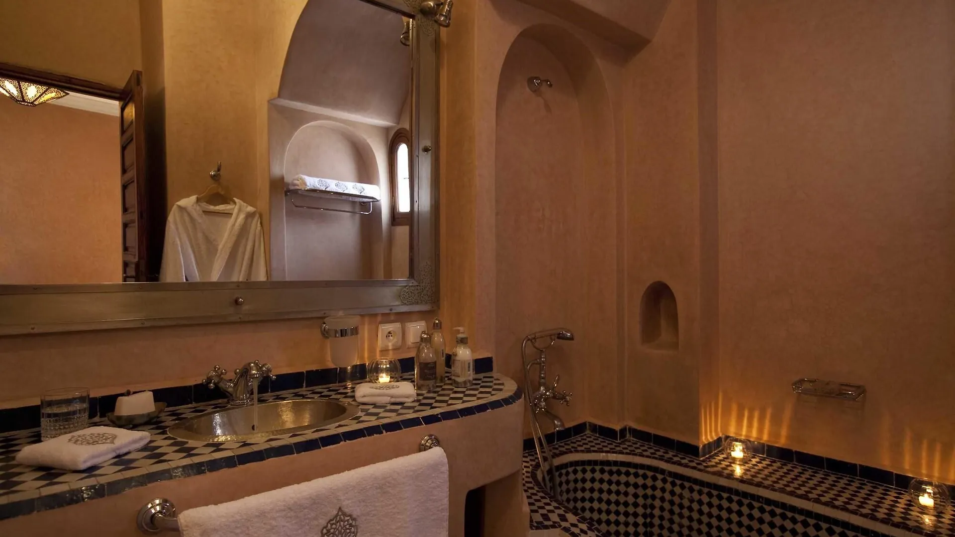 Riad Les Bougainvilliers Marrakesh